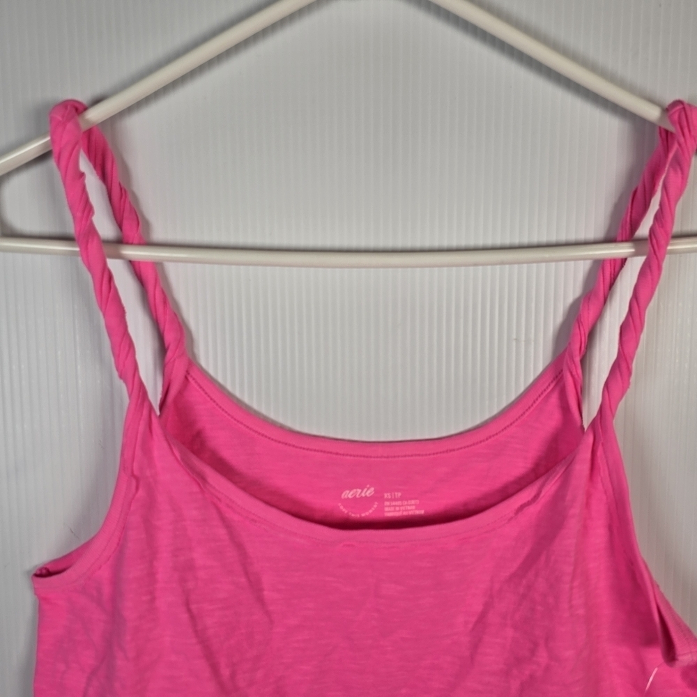 NWT Aerie Twist & Shout Cropped Neon Pink Tank Top Twisted Straps Rolled Hem XS - Picture 3 of 10